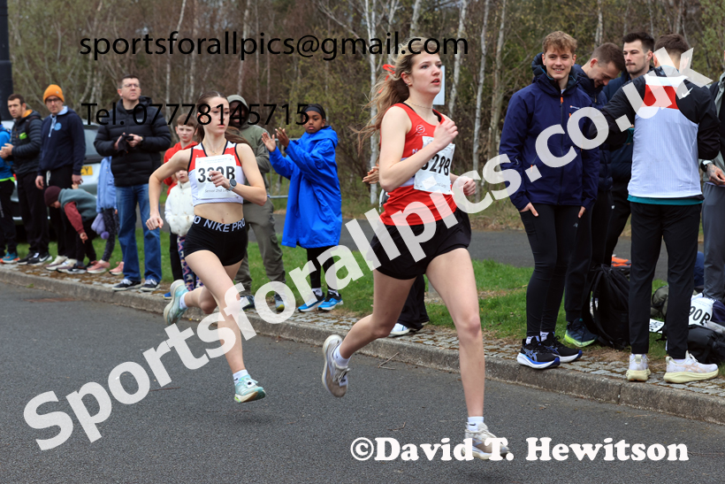 Senior Womens relay, 2026 Elswick Harriers Good Friday Road Relays and Young Athletes, Newburn,  Newcastle upon Tyne. Photo: David T. Hewitson/Sports for All Pics